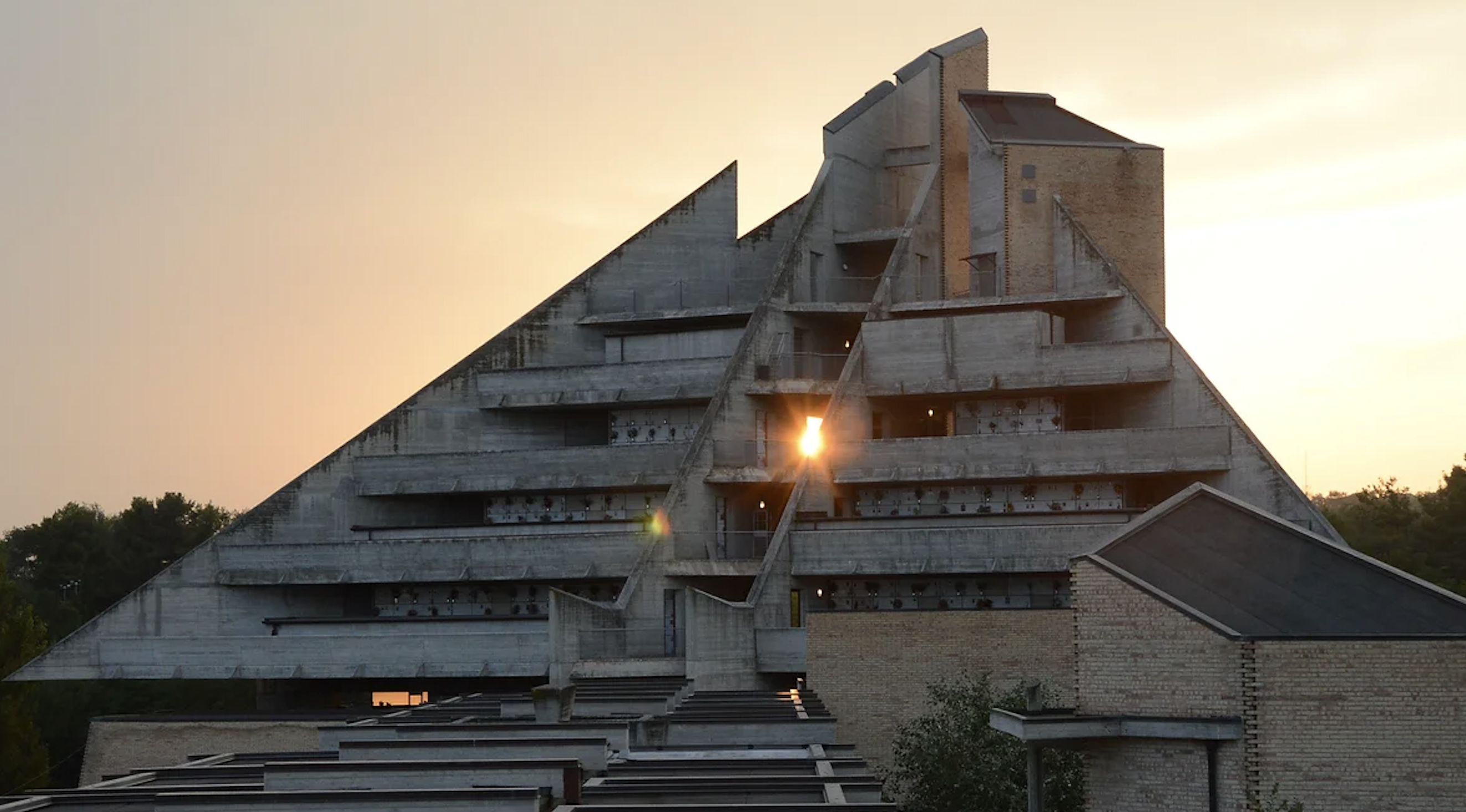 Nuovo cimitero di Jesi