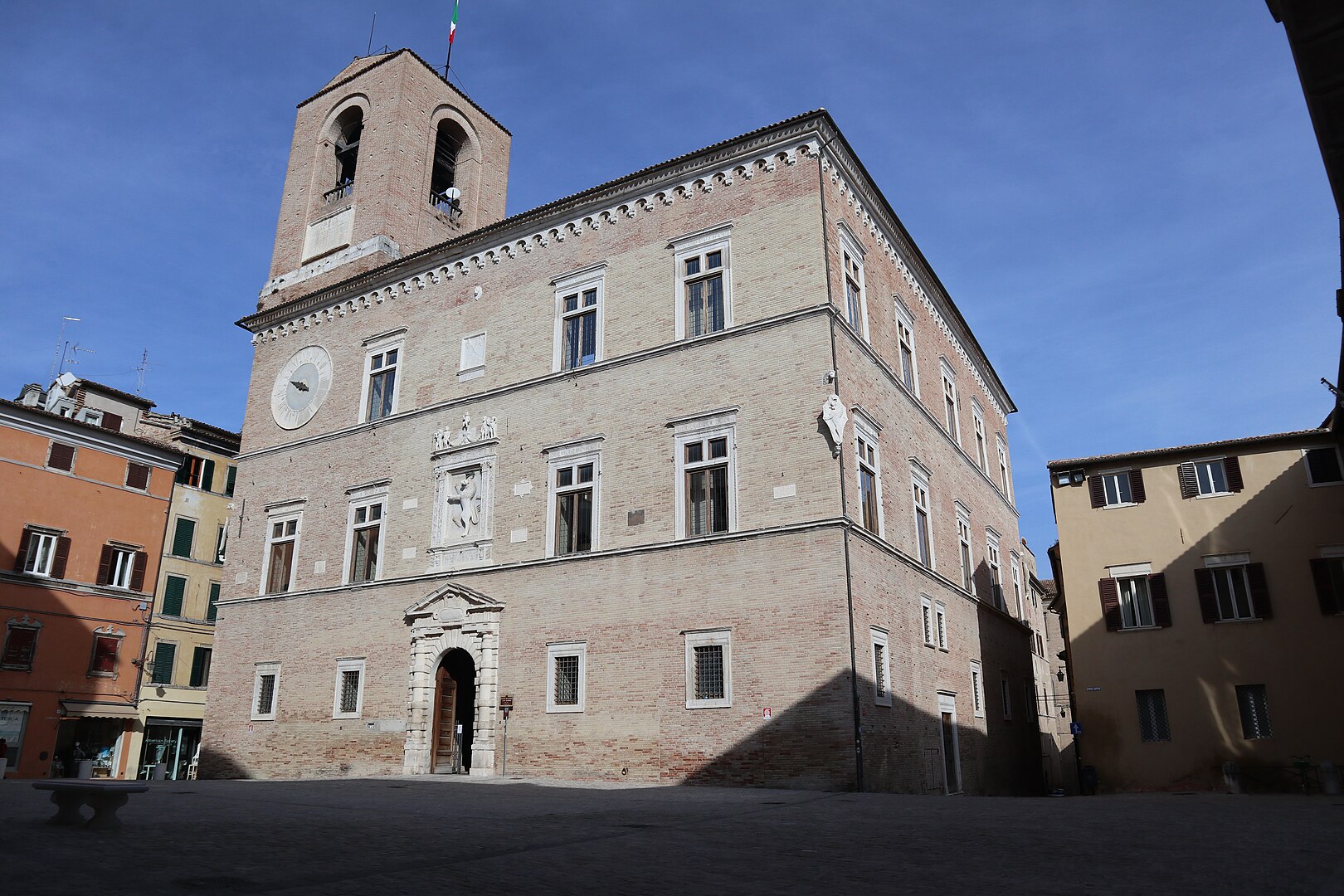 Palazzo della Signoria in Piazza Angelo Colocci