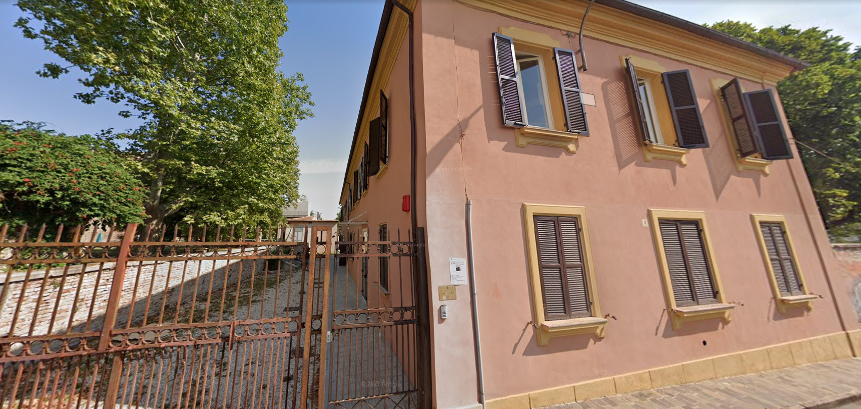 Vista esterna della scuola dell'infanzia Arbobaleno